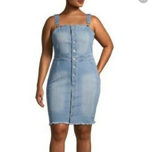 NWOT WAX JEANS LIGHT WASH DENIM JUMPER